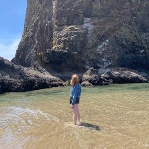 Meet your Posher, Nolia